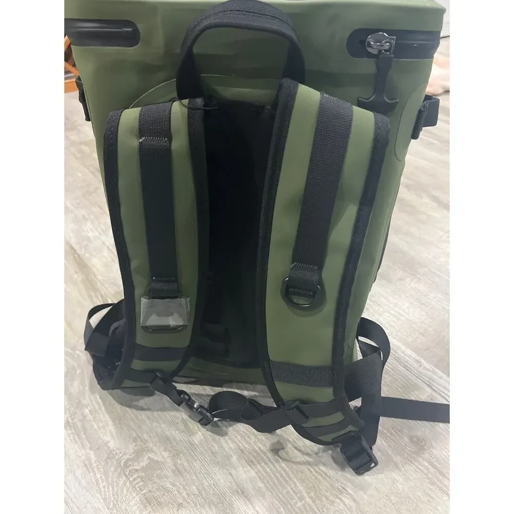 Earth Pak‎ Loch Series Cooler Backpack brand new no box